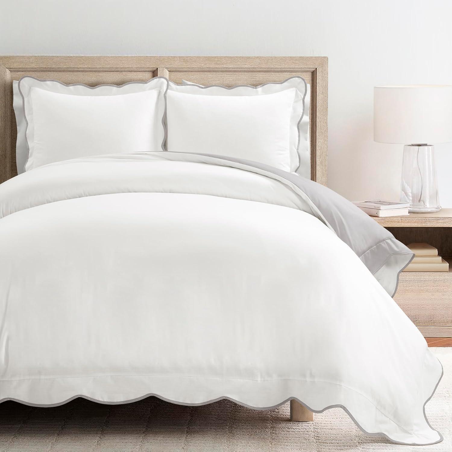 Full/Queen White and Gray Cotton Scallop Edge Duvet Set