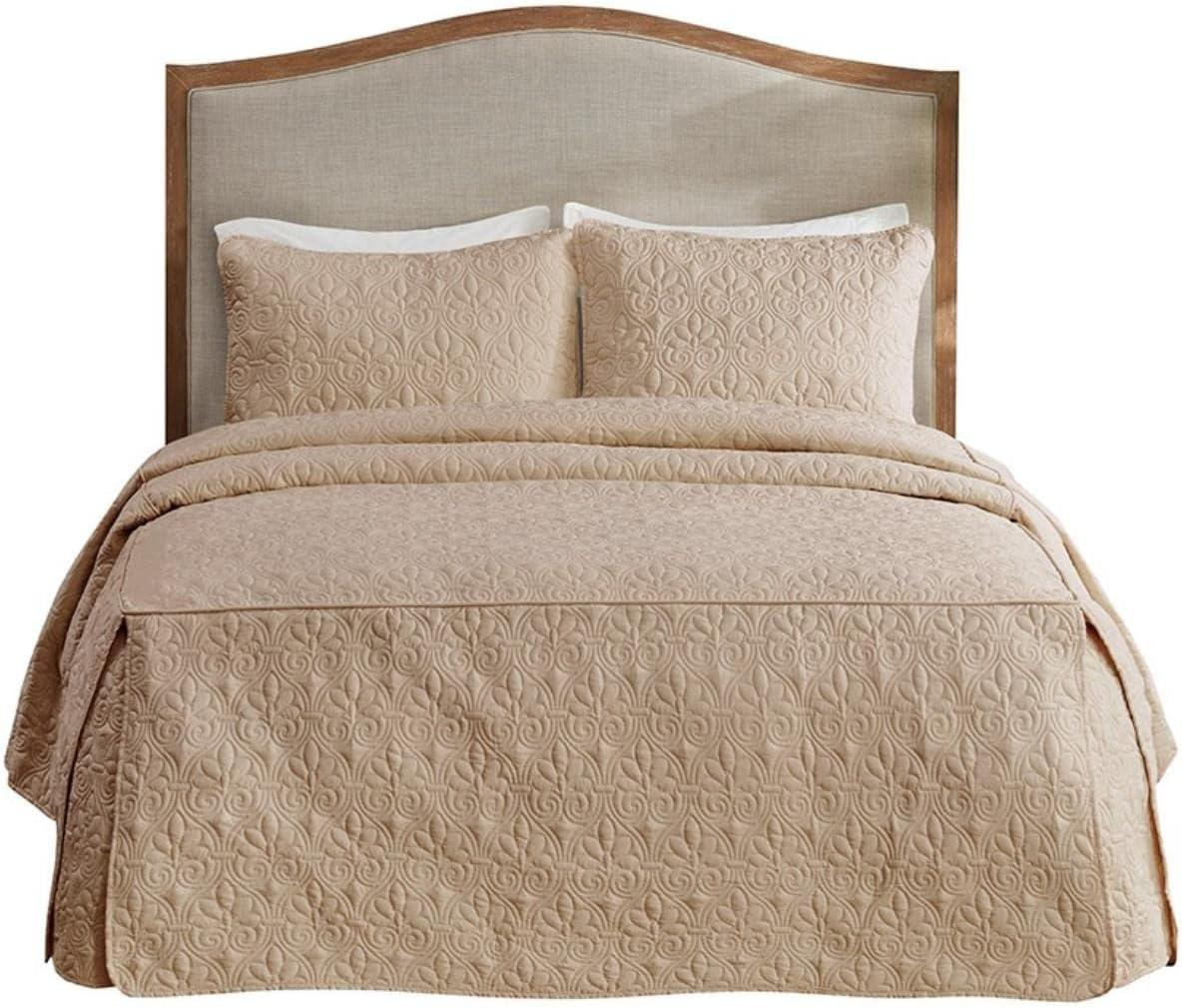 Quebec 3 Piece Split Corner Pleated Quilted Bedspread