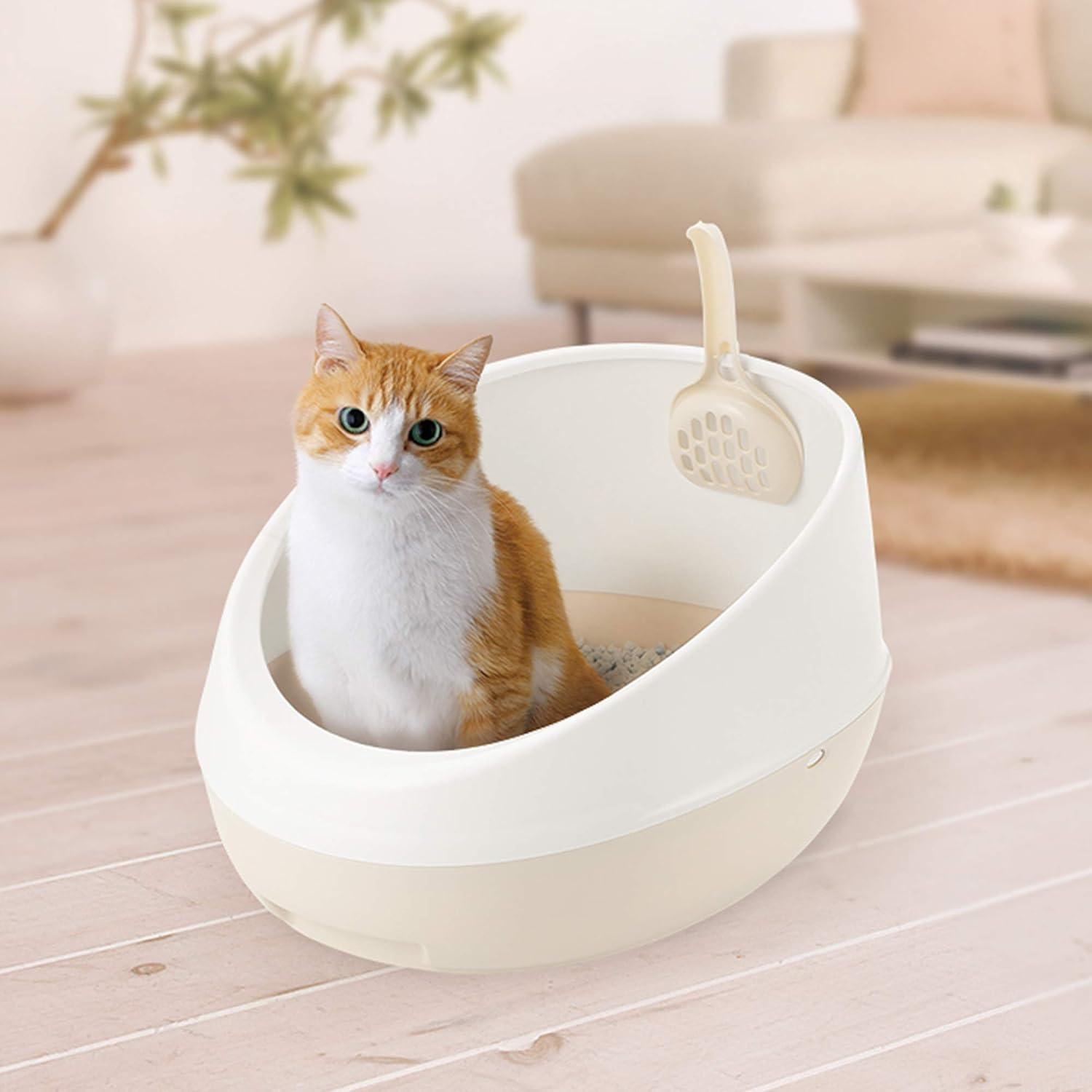 Richell Plastic Rimmed Litter Box with Scoop
