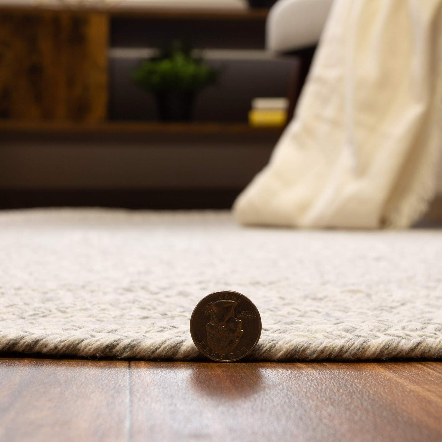 Gray and White Round Braided Cotton Rug, 6' Reversible