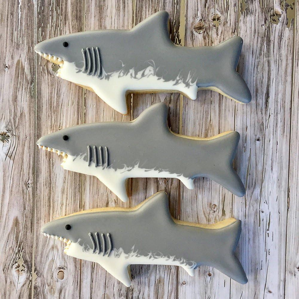 Ann Clark Shark Cookie Cutter Set, 2-Piece, Made in USA