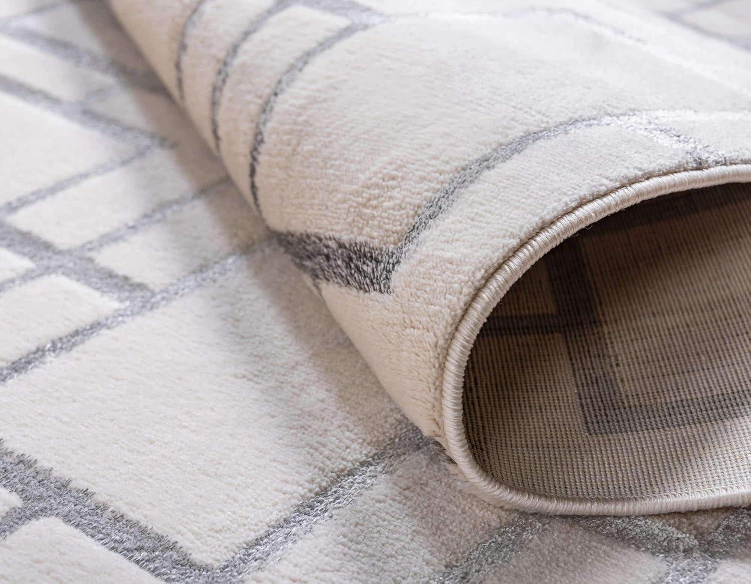 Glam Geometric White Silver Area Rug