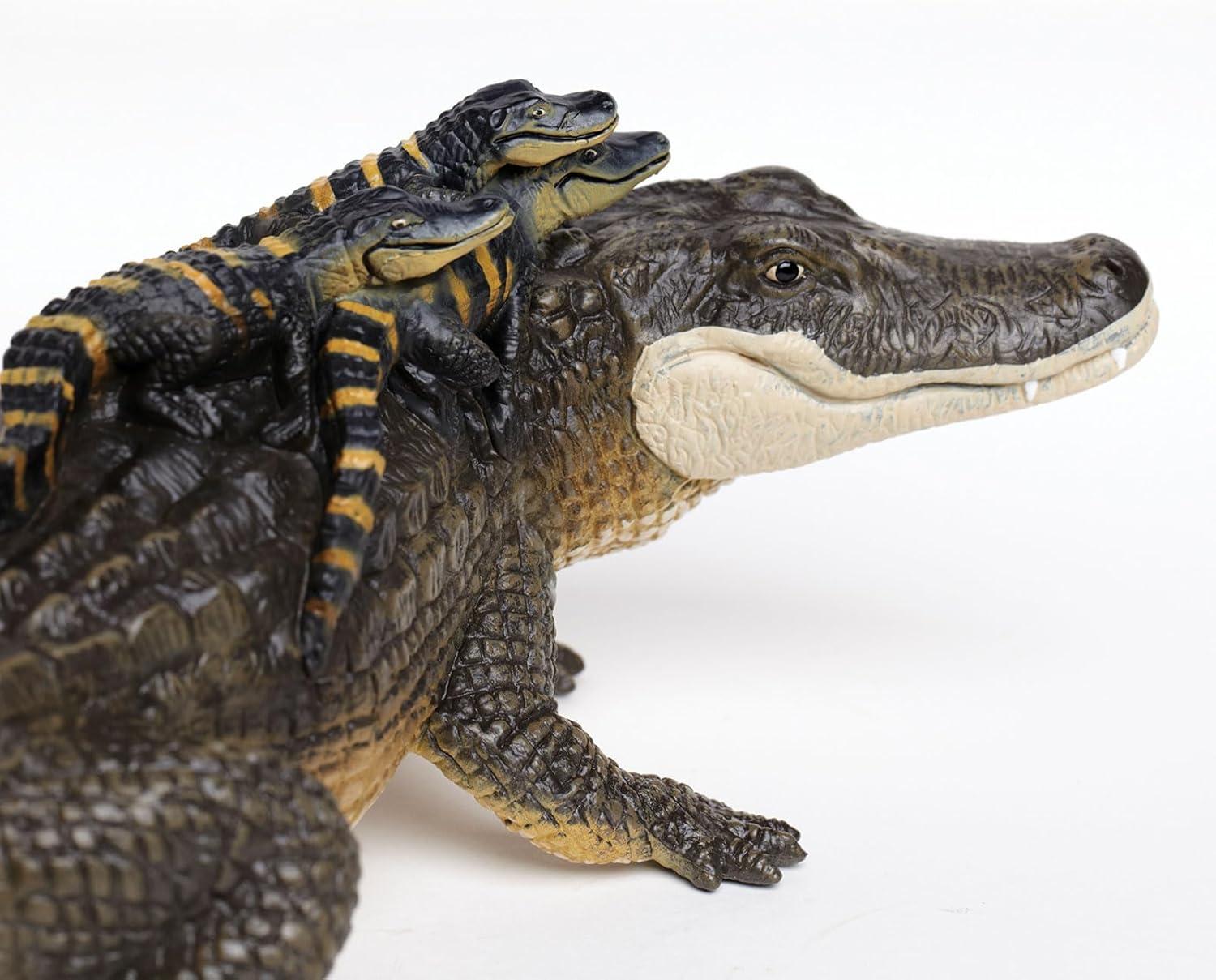 12" Alligator with 3 Babies Wild Life Figure by Safari LTD 259629