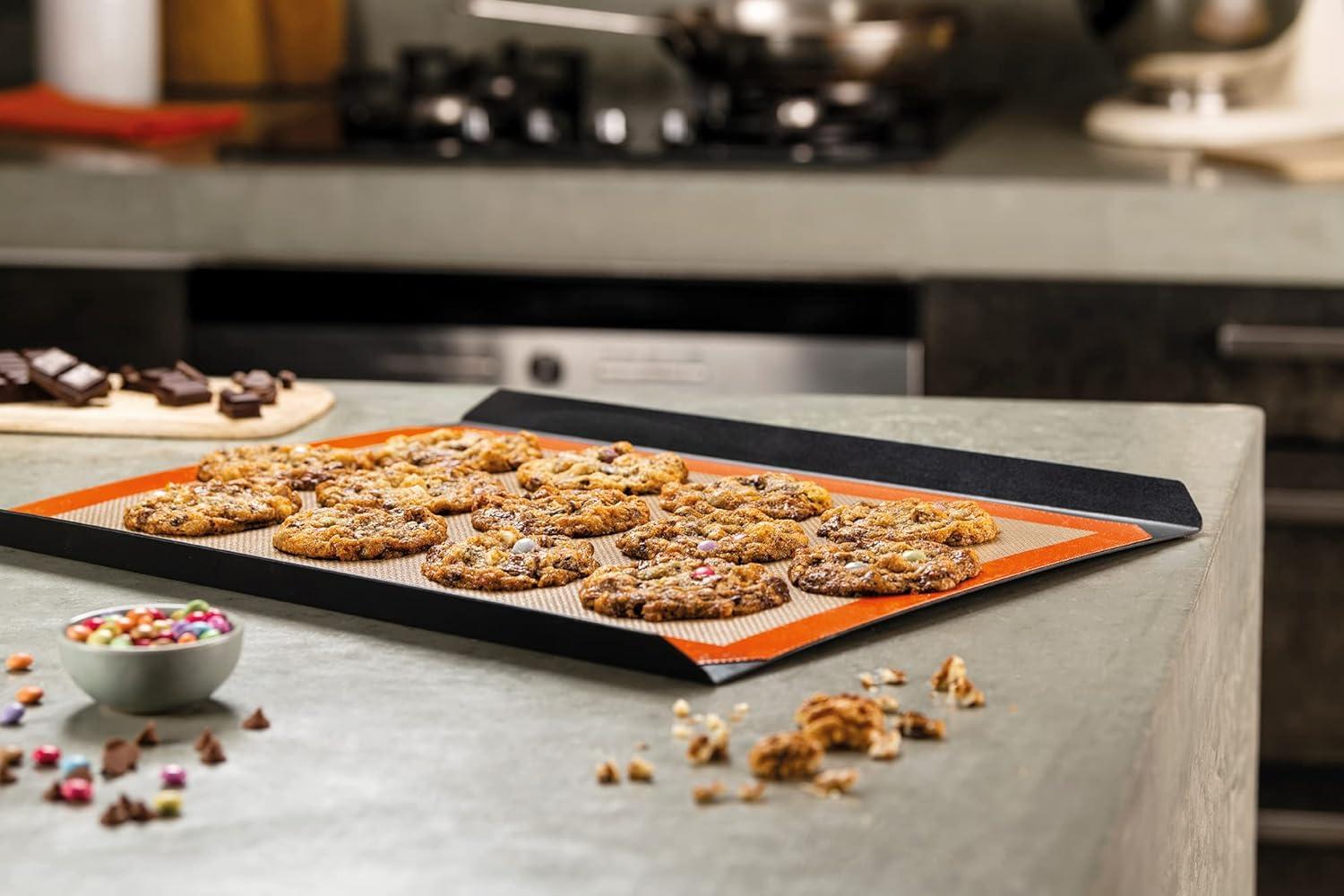 Silpat ™ Half Size Perfect Cookie Mat