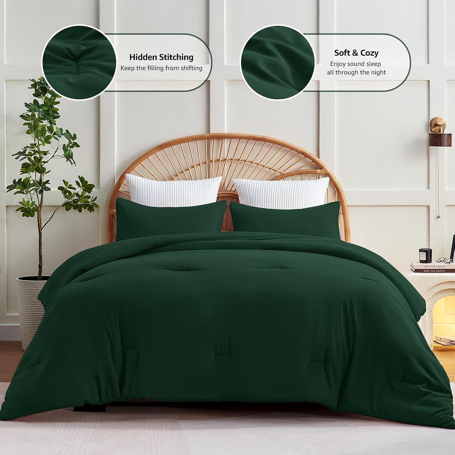 CozyLux Dark Emerald Green Queen Comforter Set, 3 Pieces Solid Breathable Quilted Bedding Sets, Luxury Fluffy Soft Bed Set with Down Alternative Comforter for All Season (1 Comforter & 2 Pillowcases)