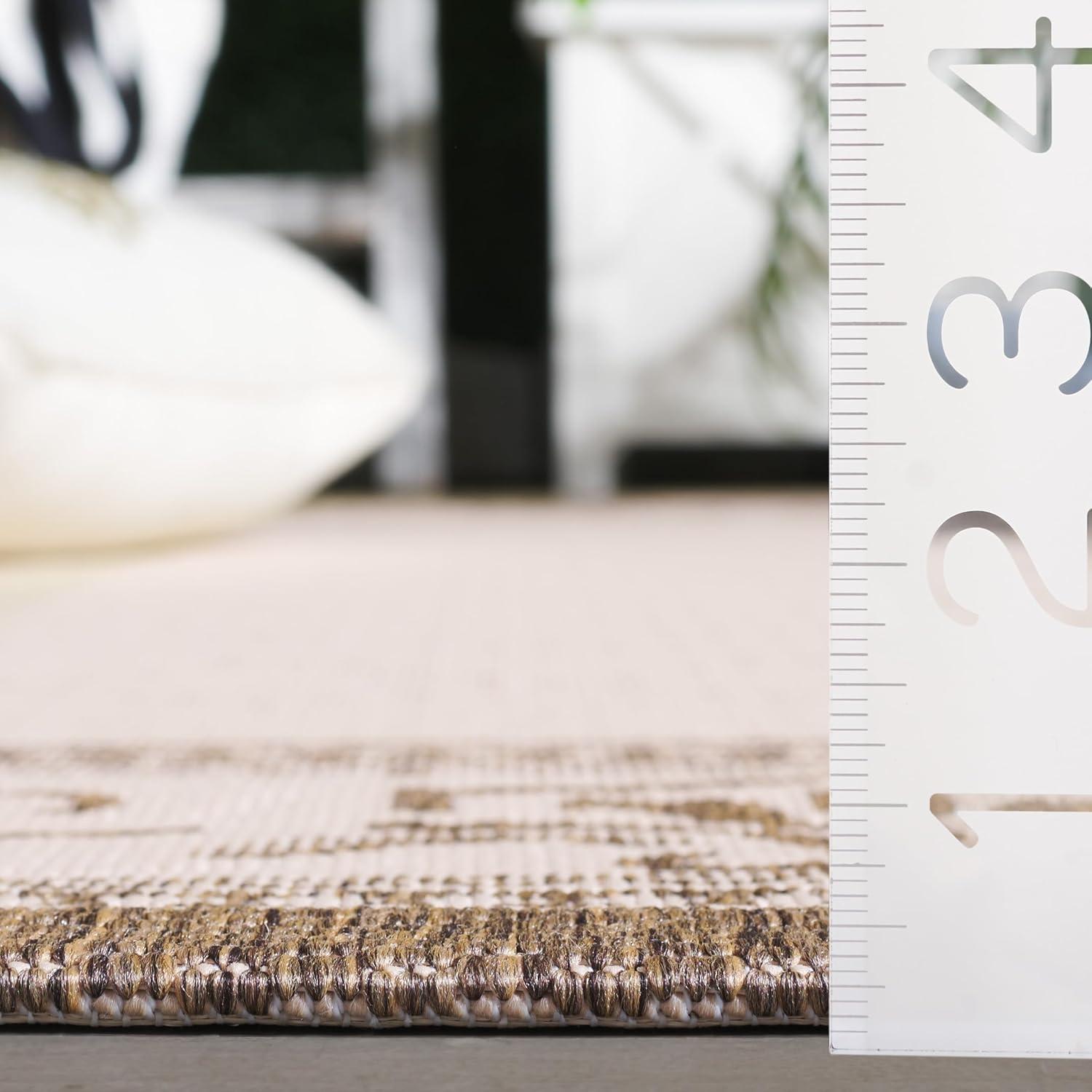 SAFAVIEH Courtyard Eva Oriental Indoor/Outdoor Area Rug, Natural/Brown, 6'7" x 9'6"