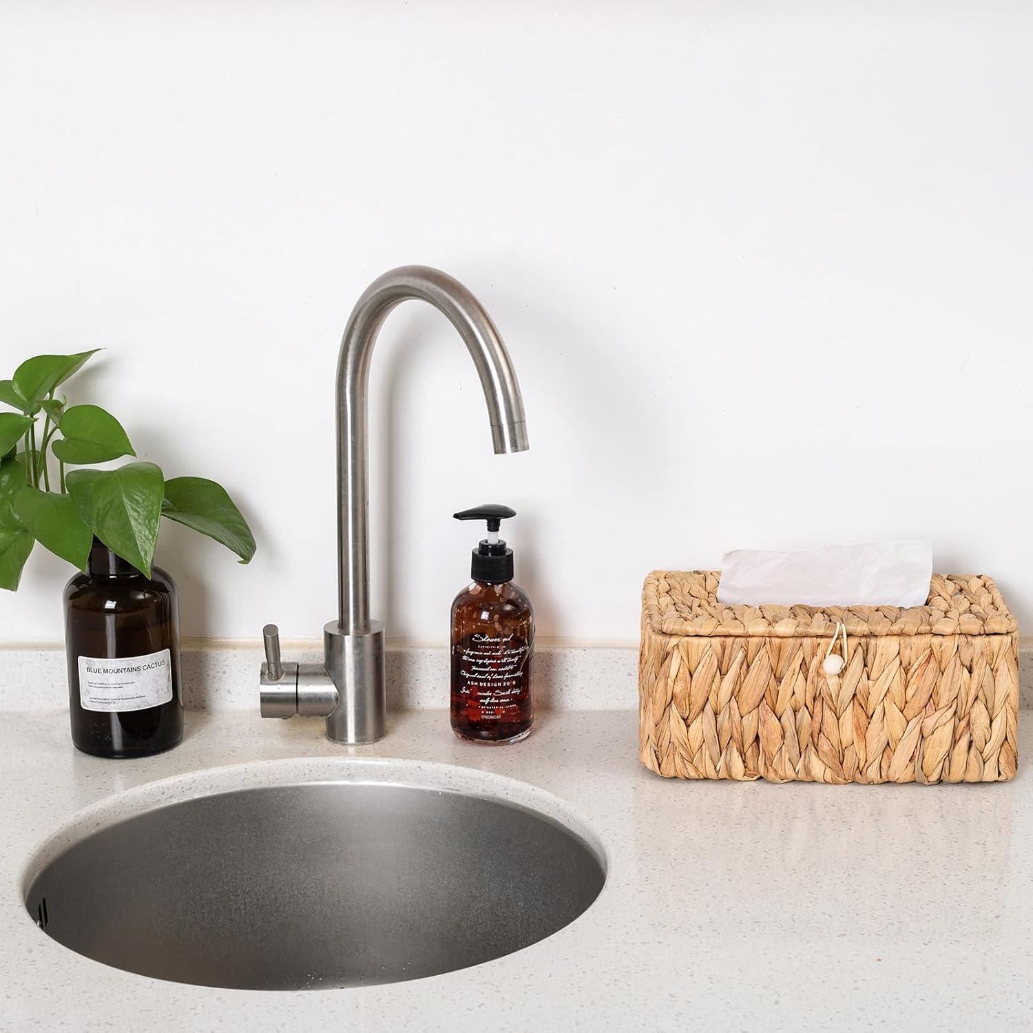 PINXIURY Water Hyacinth Handwoven Tissue Box Cover, Natural Handmade Wicker Napkin Box Holder, Handcrafted Square Facial Tissue, Rustic Decorative on Table and Bathroom, Office, Boho Decorative