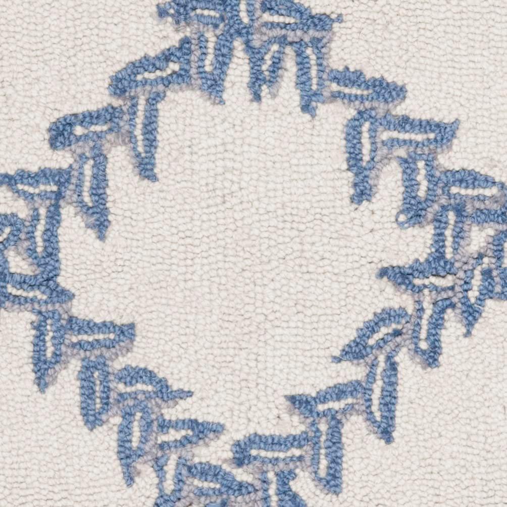 Chelsea HK230 Hand Hooked Accent Rug - Ivory/Light Blue - 1'8"x2'6" - Safavieh.