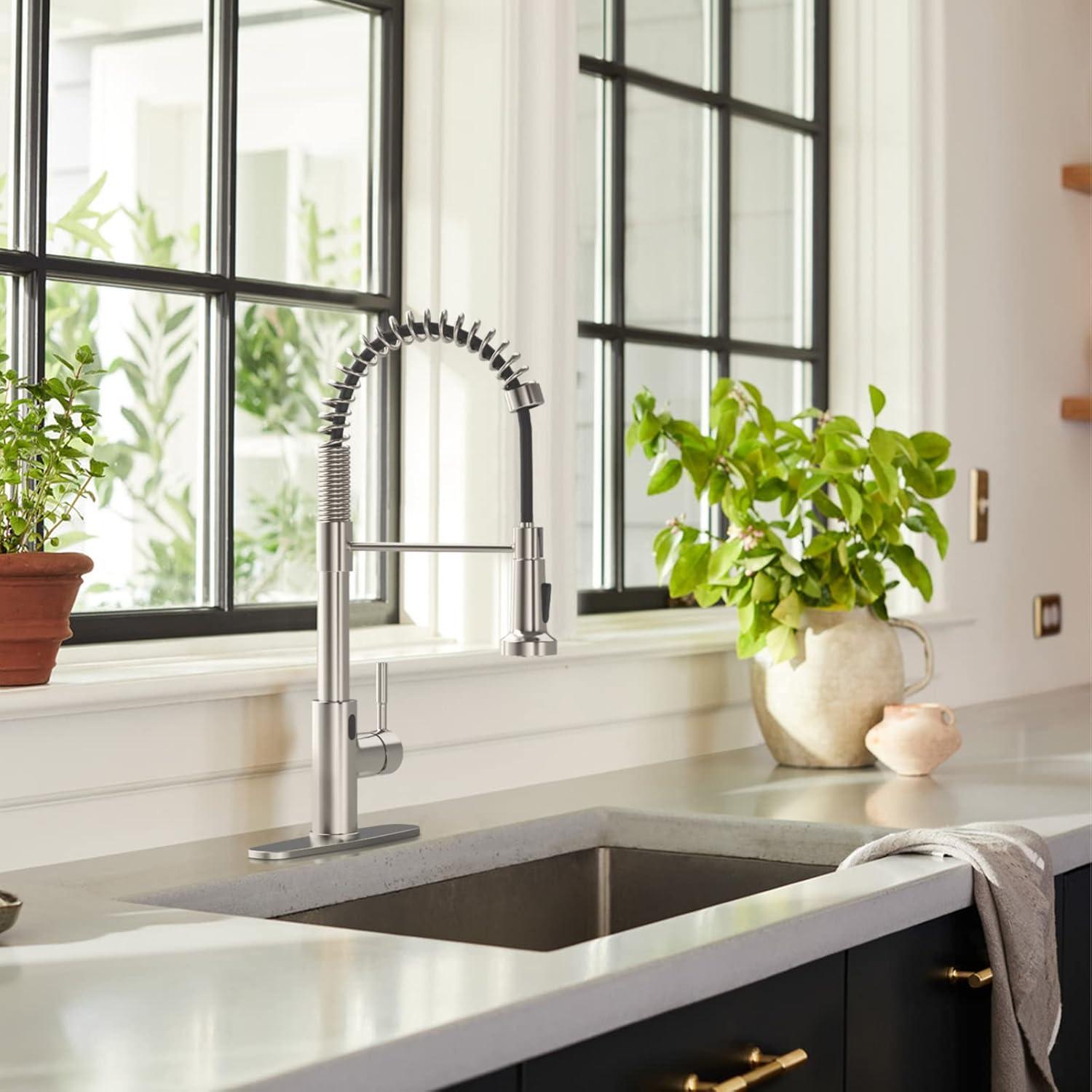 GIMILI Black and Gold Touchless Kitchen Faucet with Pull Down Sprayer Motion Sensor Smart Hands-Free Activated Single Hole Spring Faucet for Kitchen Sink