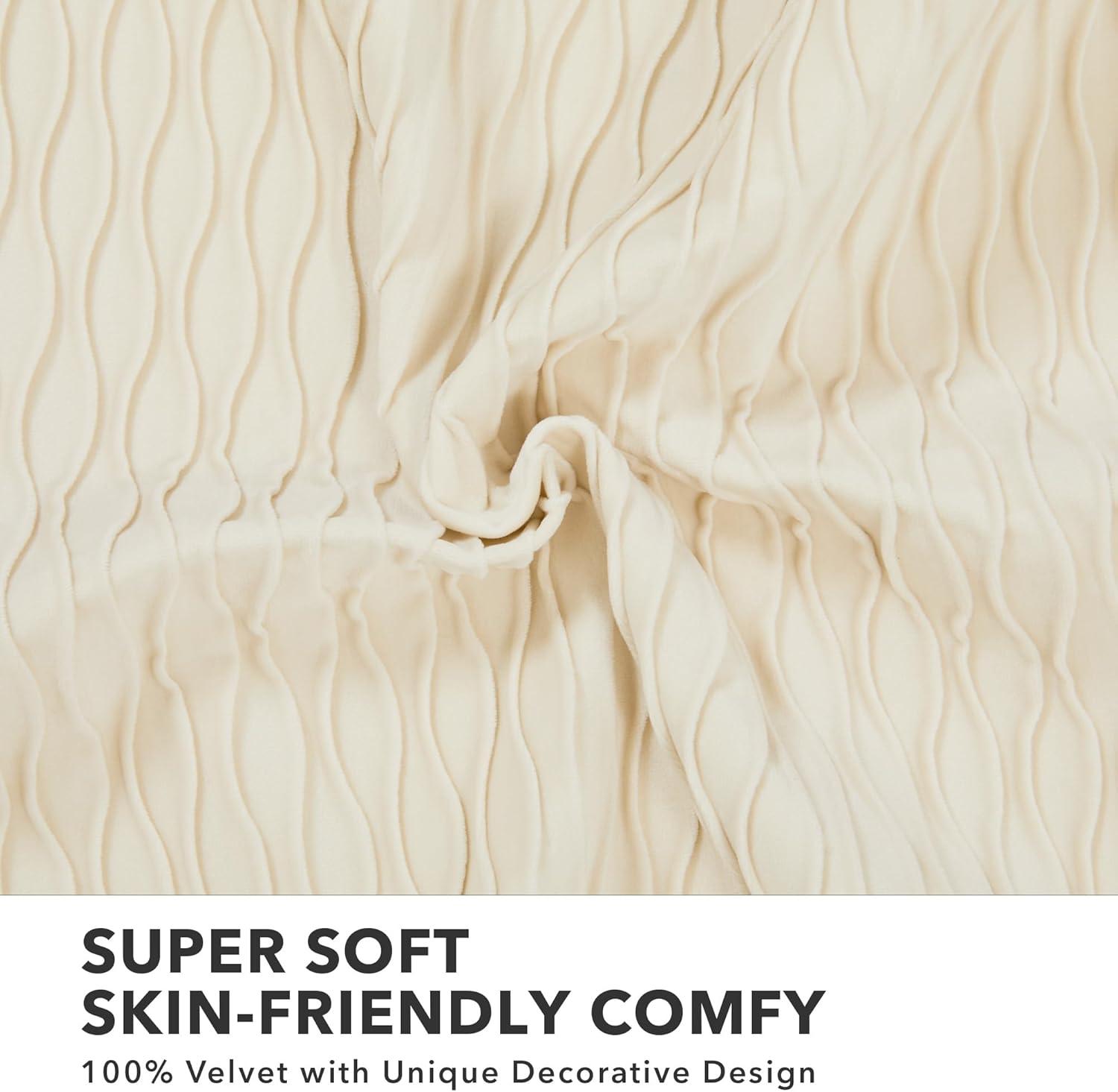 Deconovo Decorative Velvet Throw Pillow Covers, Set of 2, Soft & Elegant Cushion Covers for Sofa, Bedroom, Living Room & Home Decor, Wave/Cream White, 16x16 Inch