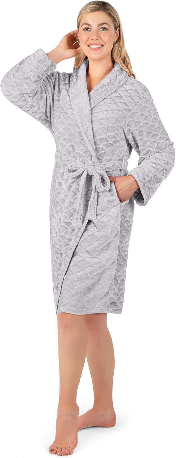 PAVILIA Short Robes for Women, Plush Soft Bathrobe Womens Lightweight, Fluffy Fuzzy Robe Knee Length, Shower Spa (Light Grey, Small-Medium)