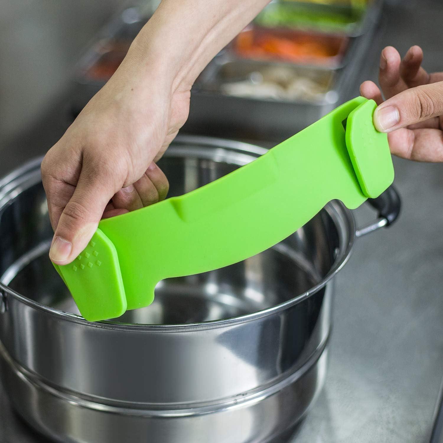 Black and Green Silicone Clip-On Strainer Set