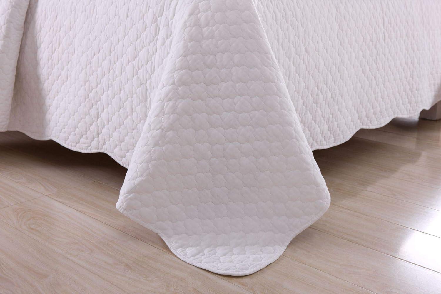 King Size White Cotton Reversible Quilt Set