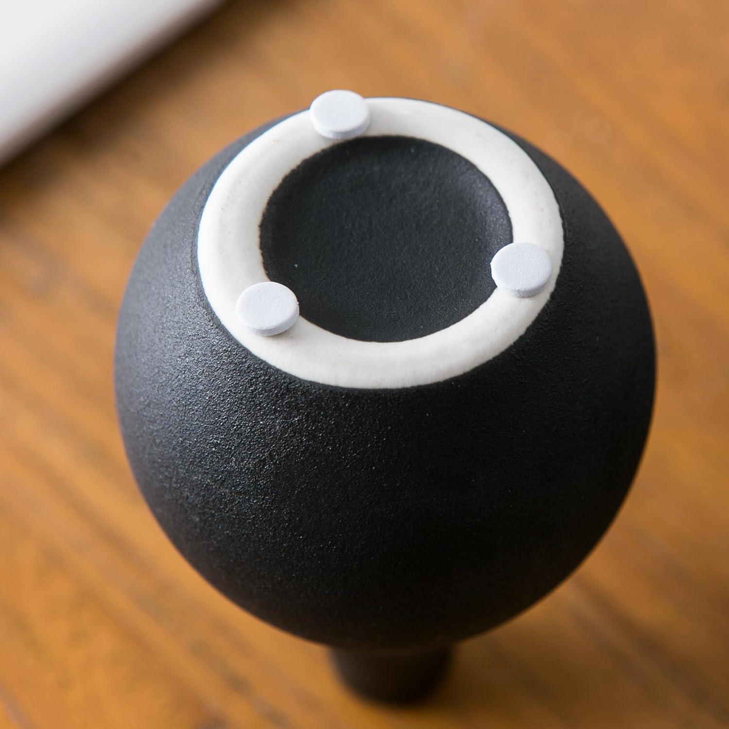 Ivy Bronx Small Black Vases, Ceramic Bud Vase Set Of 5, Mini Pottery Vases For Pampas Grass, Flowers, Decorative Vases (Set of 5)