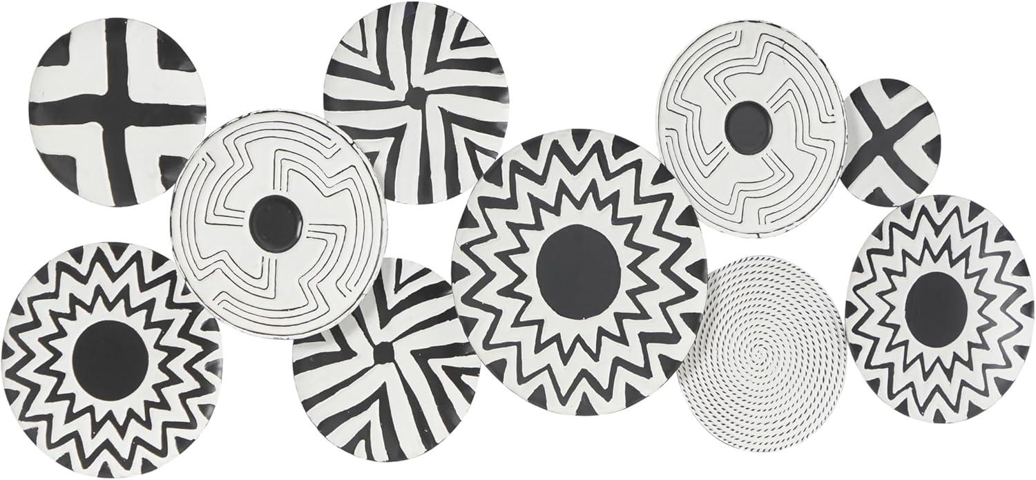 DecMode Black Metal Plate Wall Decor with Black Patterns