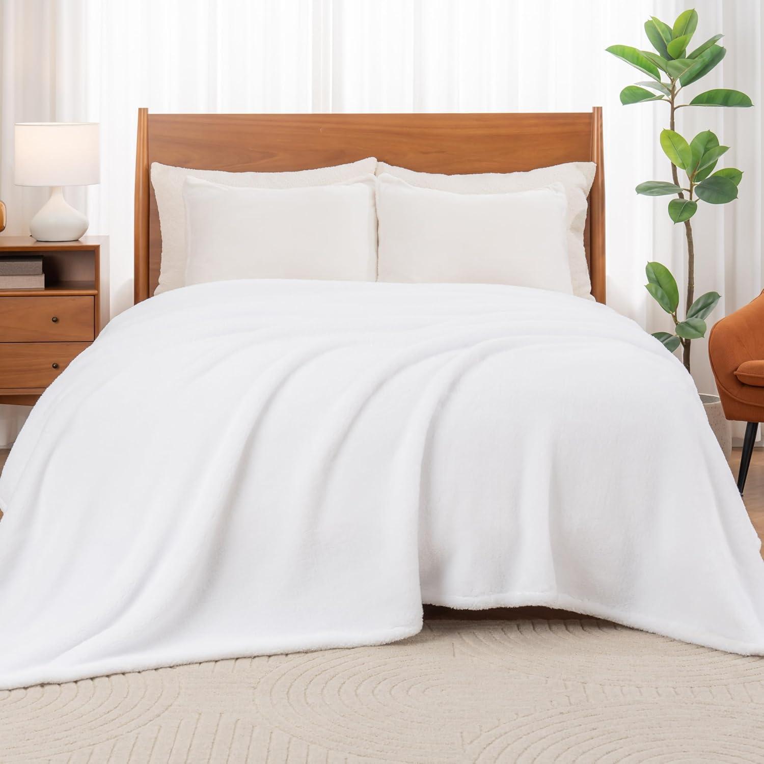 King Size True White Extra-Fluffy Plush Blanket