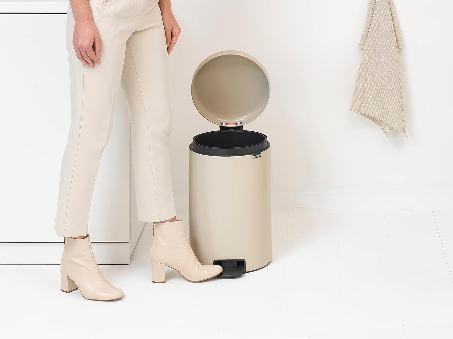 Soft Beige Round Plastic Step-On Kitchen Trash Can, 5.3 Gallons