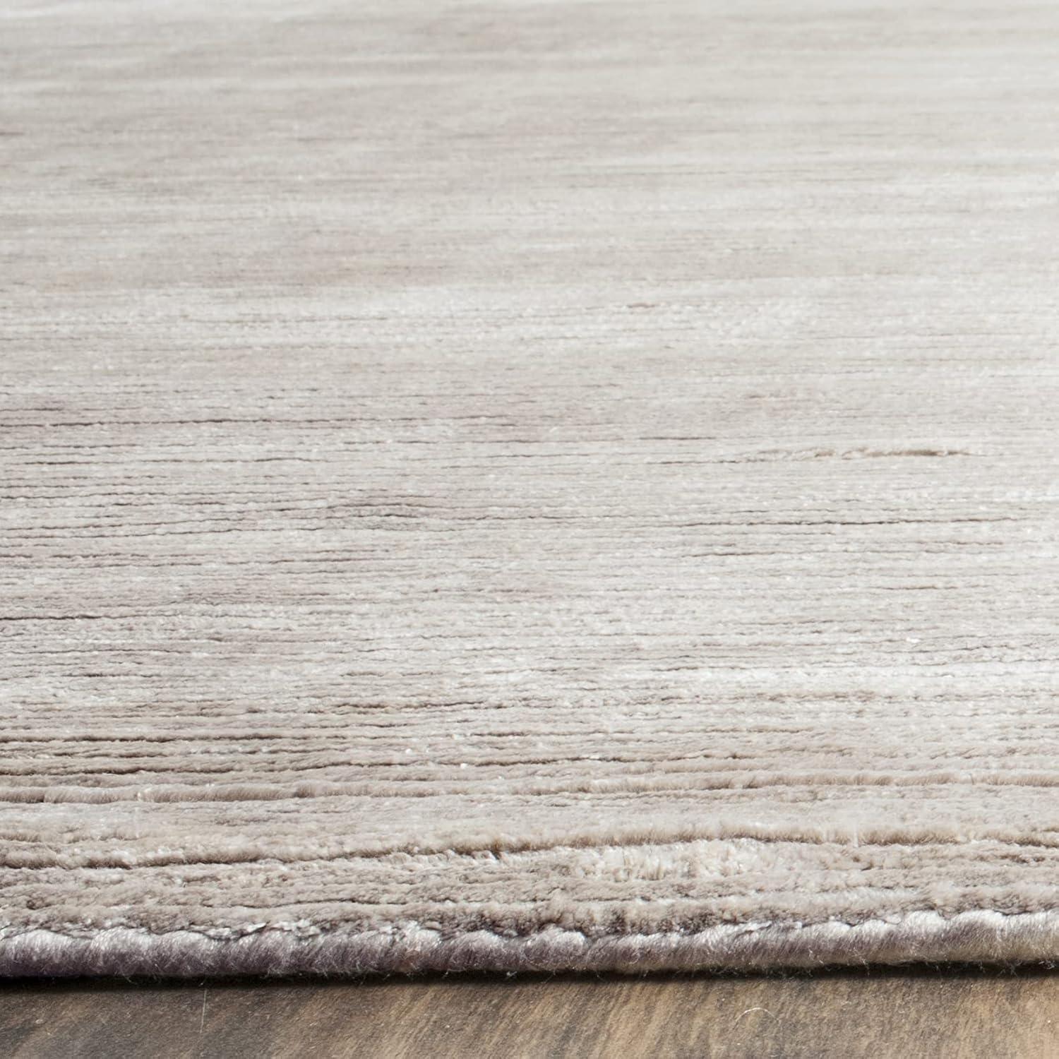 Mirage MIR234 Hand Loomed Indoor Area Rug - Light Silver - 5'x8' - Safavieh.