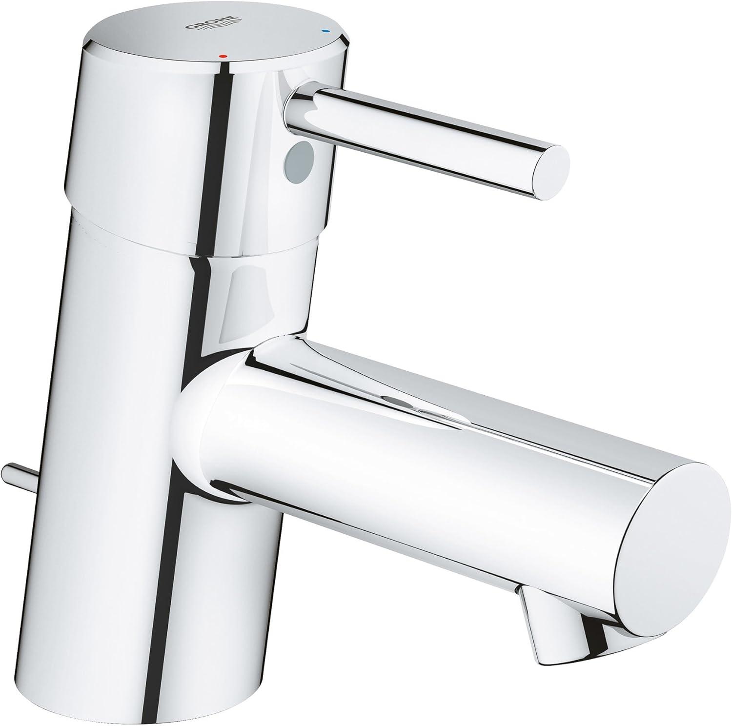 Concetto Single Hole Bathroom Faucet with Drain Assembly