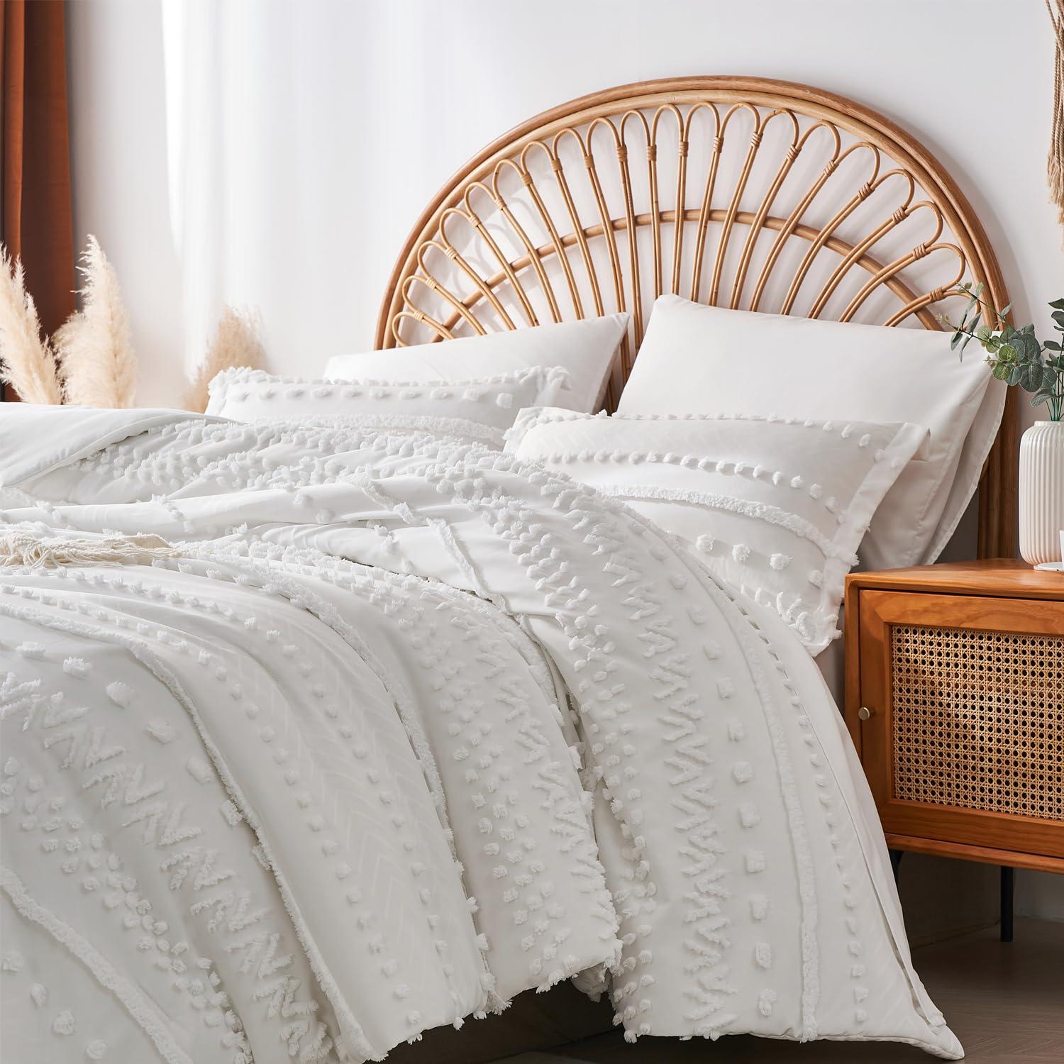 7 Pieces Queen Comforter Set, White Tufted Boho Shabby Chic Bed in a Bag Comforter and Sheet Set, All Season Soft Microfiber Complete Bedding Set (White, Queen)