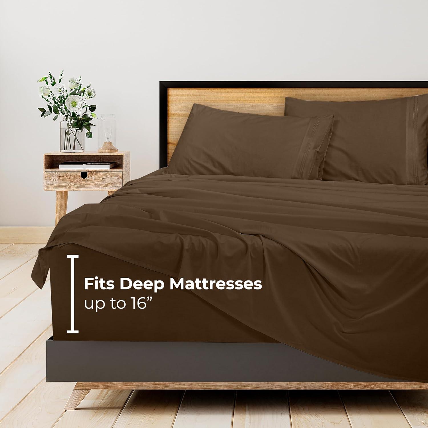 ROYALE LINENS - 3 Piece Twin Bed Sheet - Soft Brushed Microfiber 1800 Bedding Set - 1 Fitted Sheet, 1 Flat Sheet, 1 Pillowcase -Wrinkle & Fade Resistant Luxury Sheet Set (Chocolate Brown, Twin)