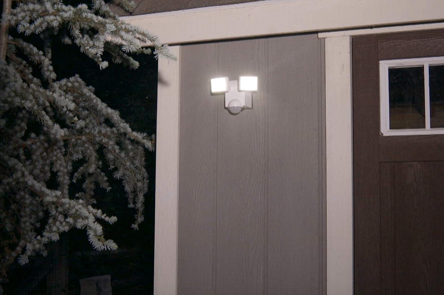 IQ America IQ America Motion Security Flood Light 700 Lumen