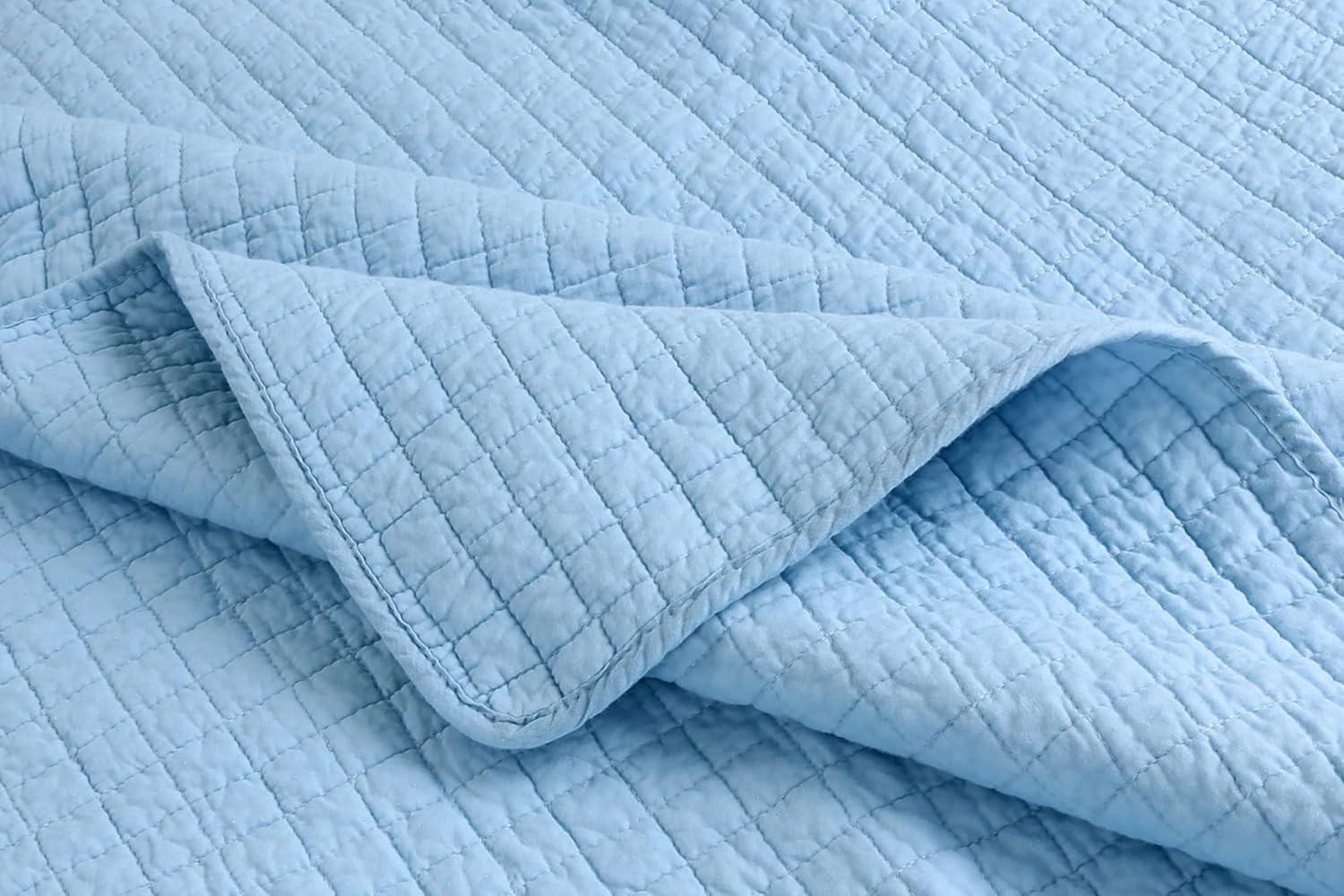 CTthrow Quit Quilted Throw Blanket