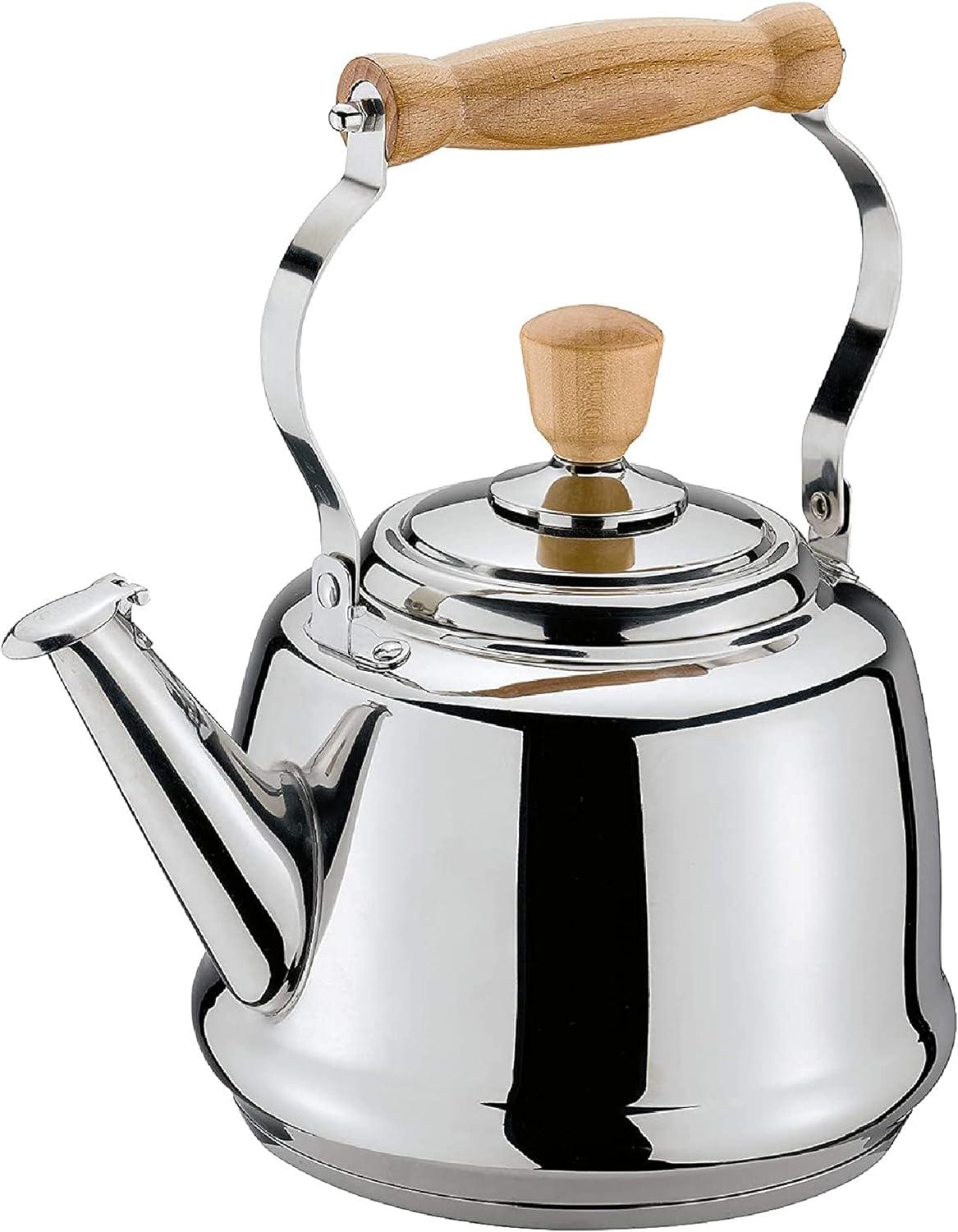 Cilio Tradition Stainless Steel Whistling Kettle with Wood Handle