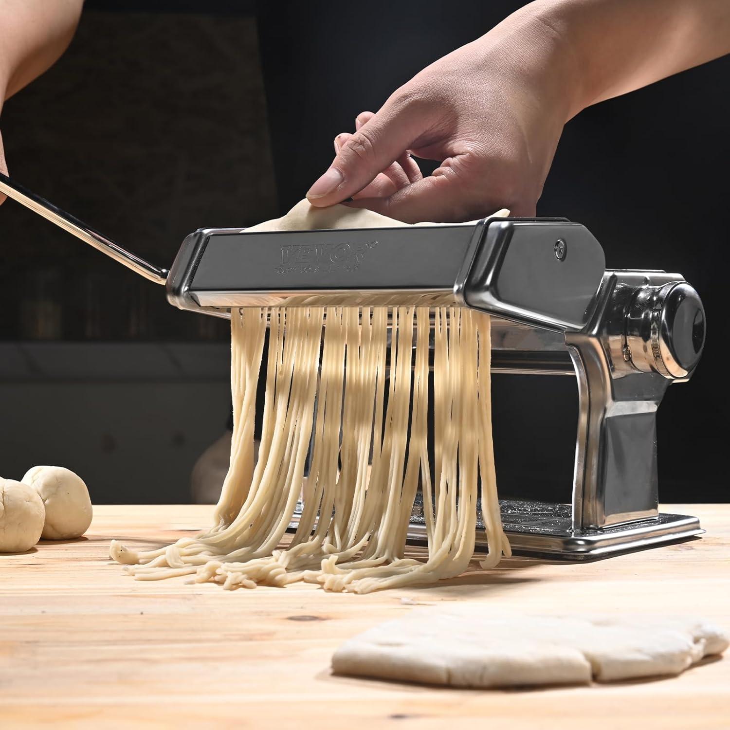 VEVOR Stainless Steel Manual Pasta Maker with Adjustable Thickness