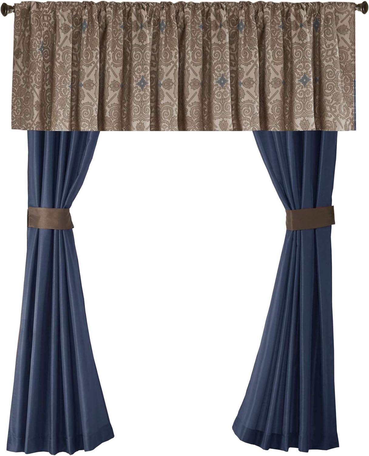 Madison Park Essentials Jacquard Traditional 24 Piece Room in a Bag