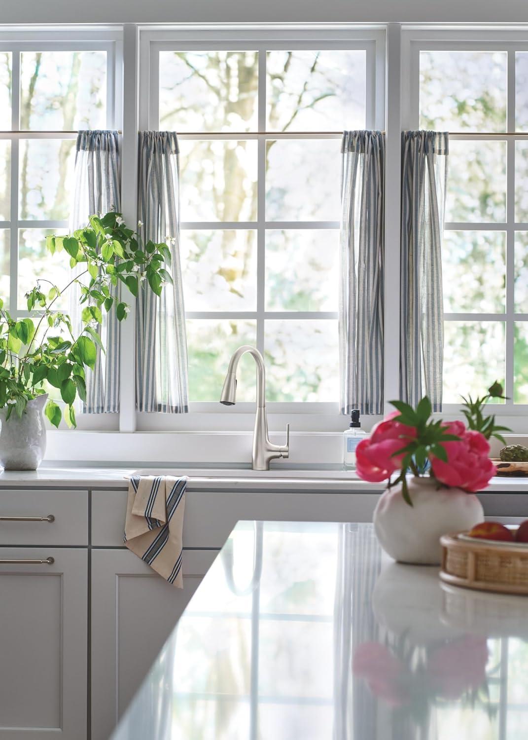Haelyn Touchless Single-Handle Pull-Down Sprayer Kitchen Faucet with MotionSense Wave in Spot Resist Stainless