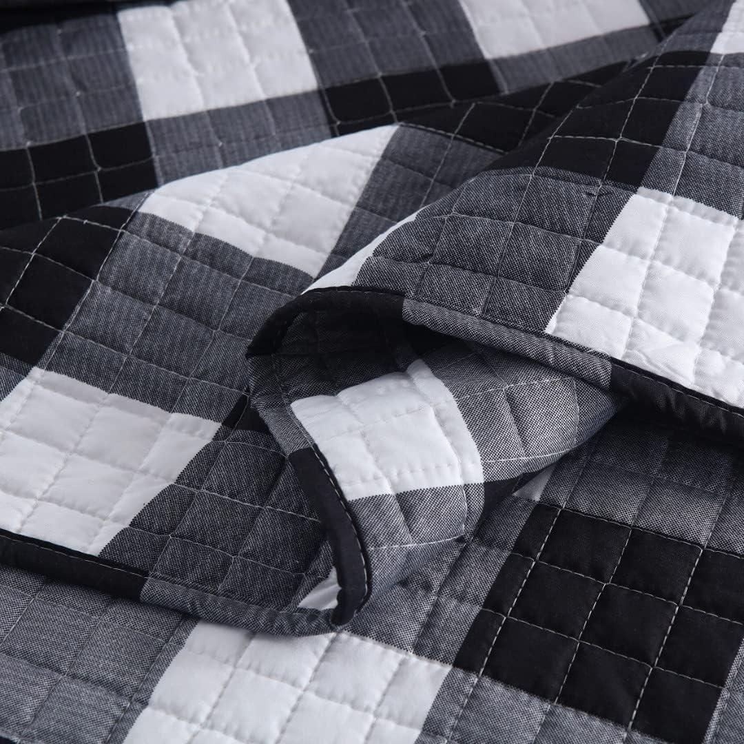 B020 Plaid Quilt Set