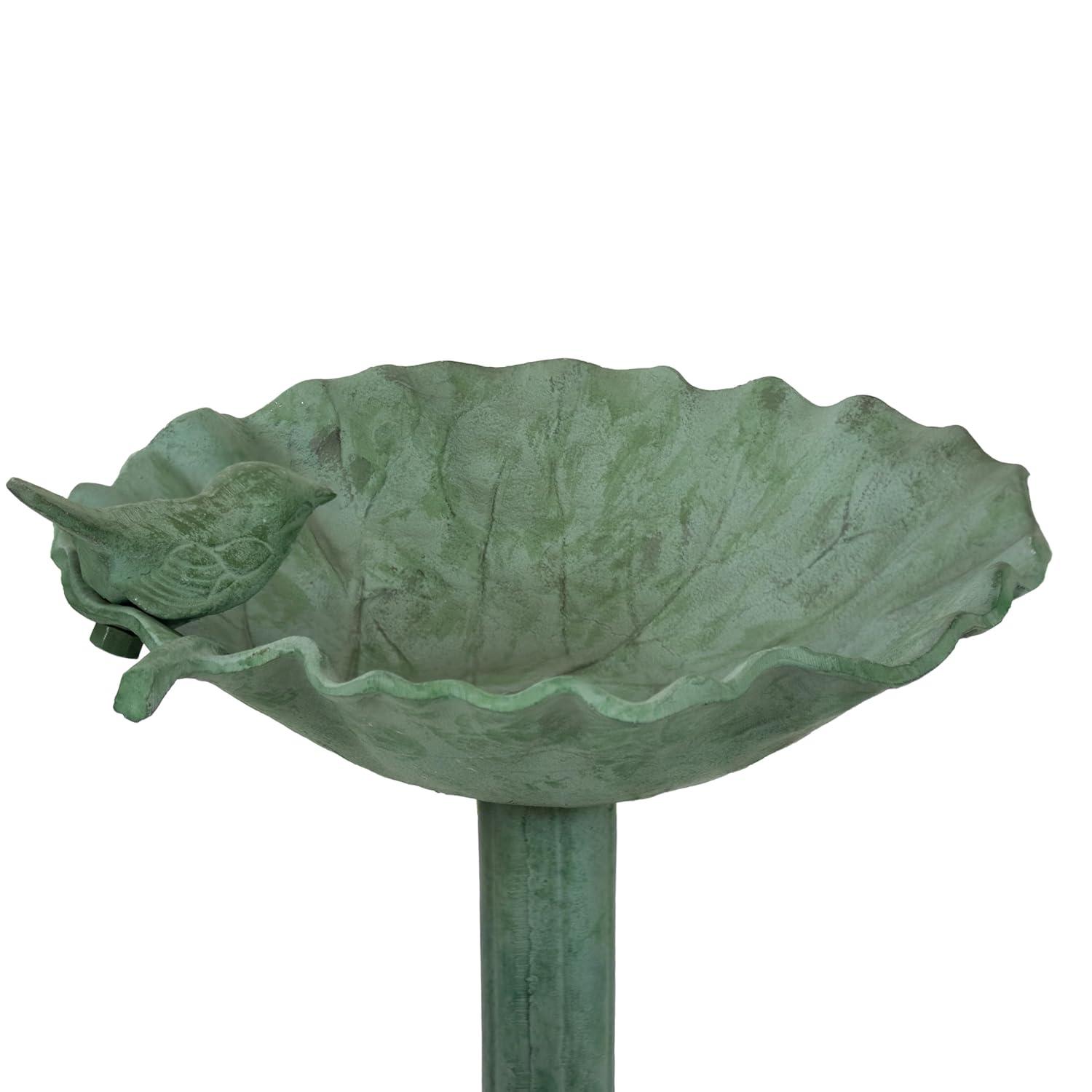 SunnyDaze Decor Autumnal Leaf Freestanding Cast Aluminum Outdoor Bird Bath - Green Patina