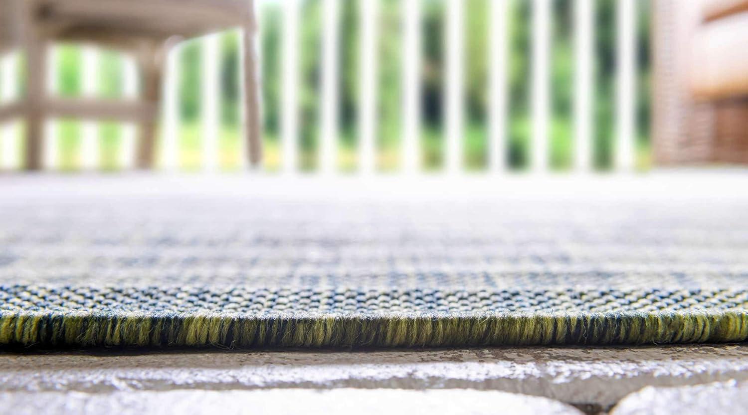 Unique Loom 5' 1 x 8' 0 Rectangle Indoor/Outdoor Modern Green Area Rug
