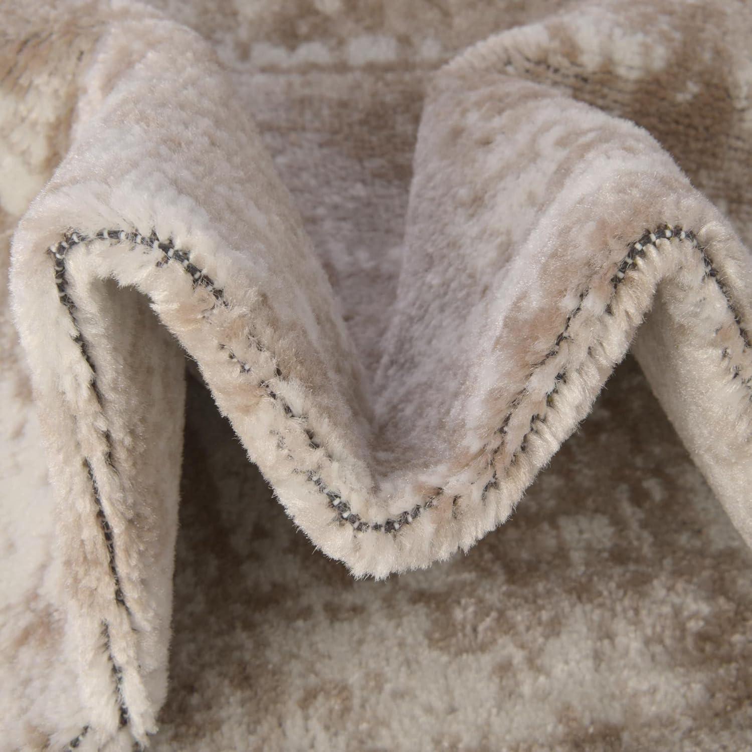 Rugs.com Monte Carlo Collection Rug – 5' Round Beige Medium Rug Perfect for Kitchens, Dining Rooms