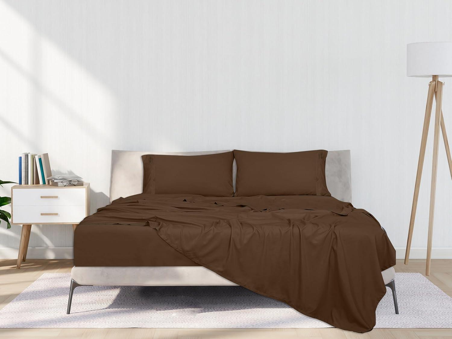 ROYALE LINENS - 3 Piece Twin Bed Sheet - Soft Brushed Microfiber 1800 Bedding Set - 1 Fitted Sheet, 1 Flat Sheet, 1 Pillowcase -Wrinkle & Fade Resistant Luxury Sheet Set (Chocolate Brown, Twin)