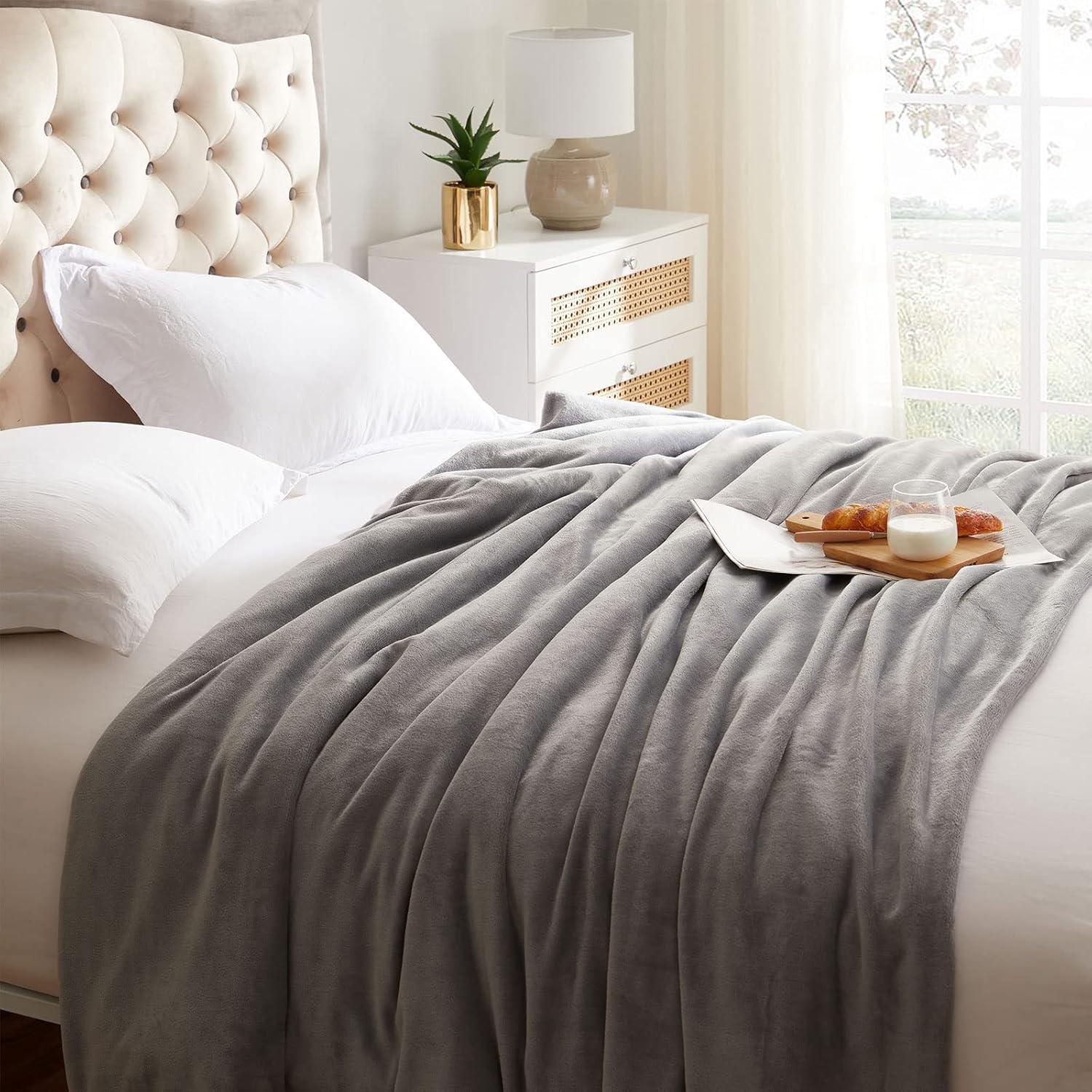 Fleece Blanket King Size Grey Lightweight Super Soft Cozy Luxury Bed Blanket Microfiber