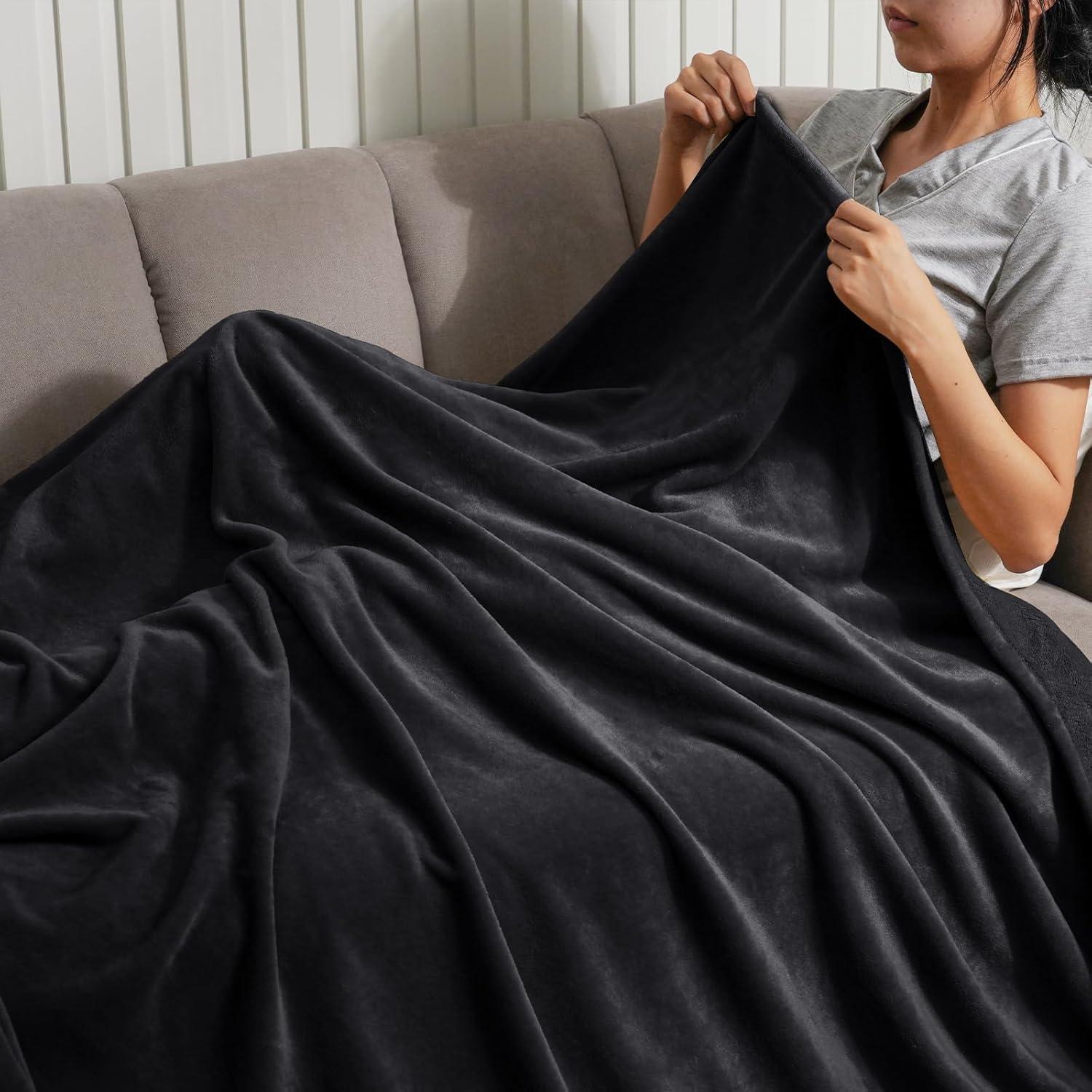 Pavilia Hand Woven Throw Blanket