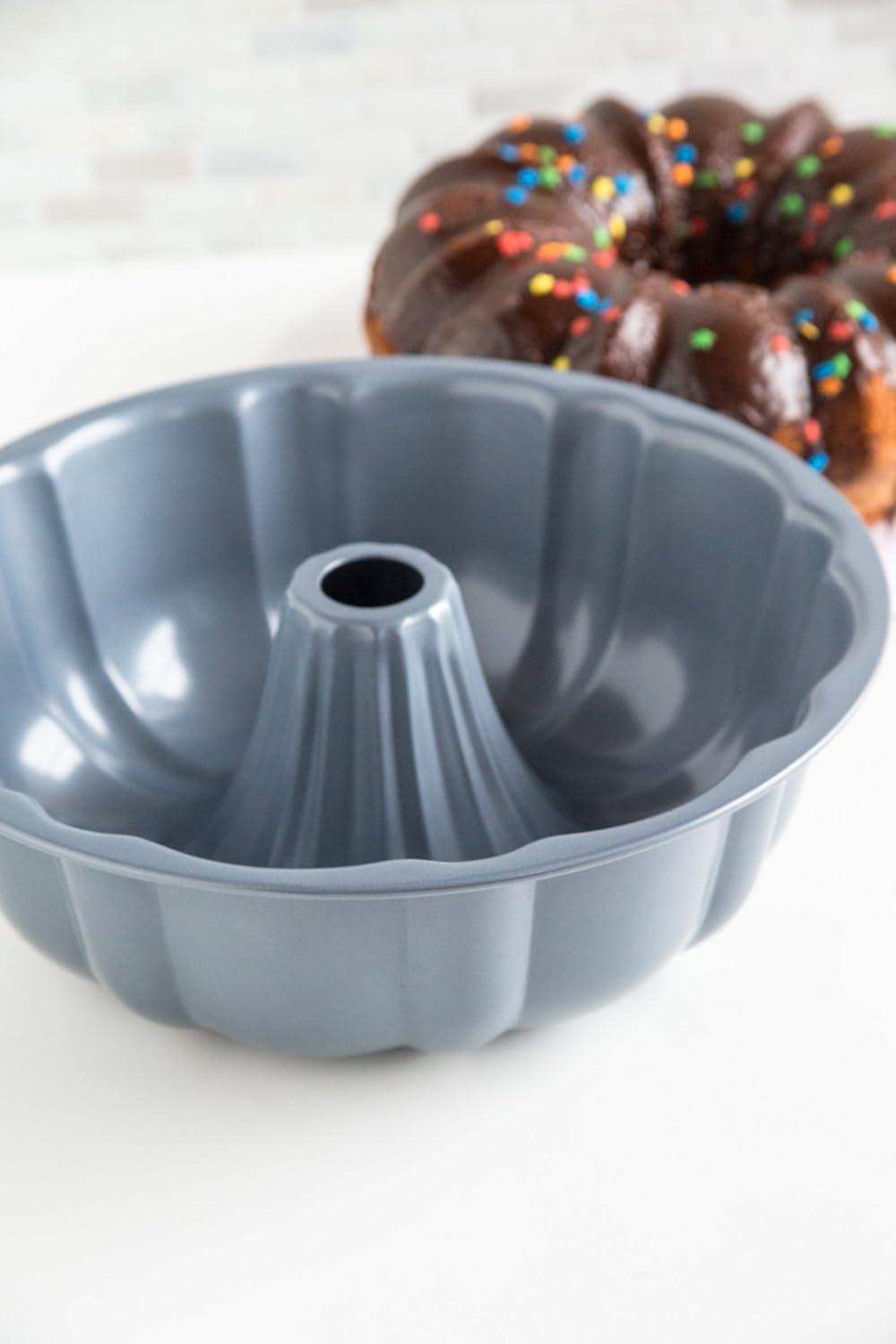 Gray Non-Stick Carbon Steel Fluted Bundt Pan