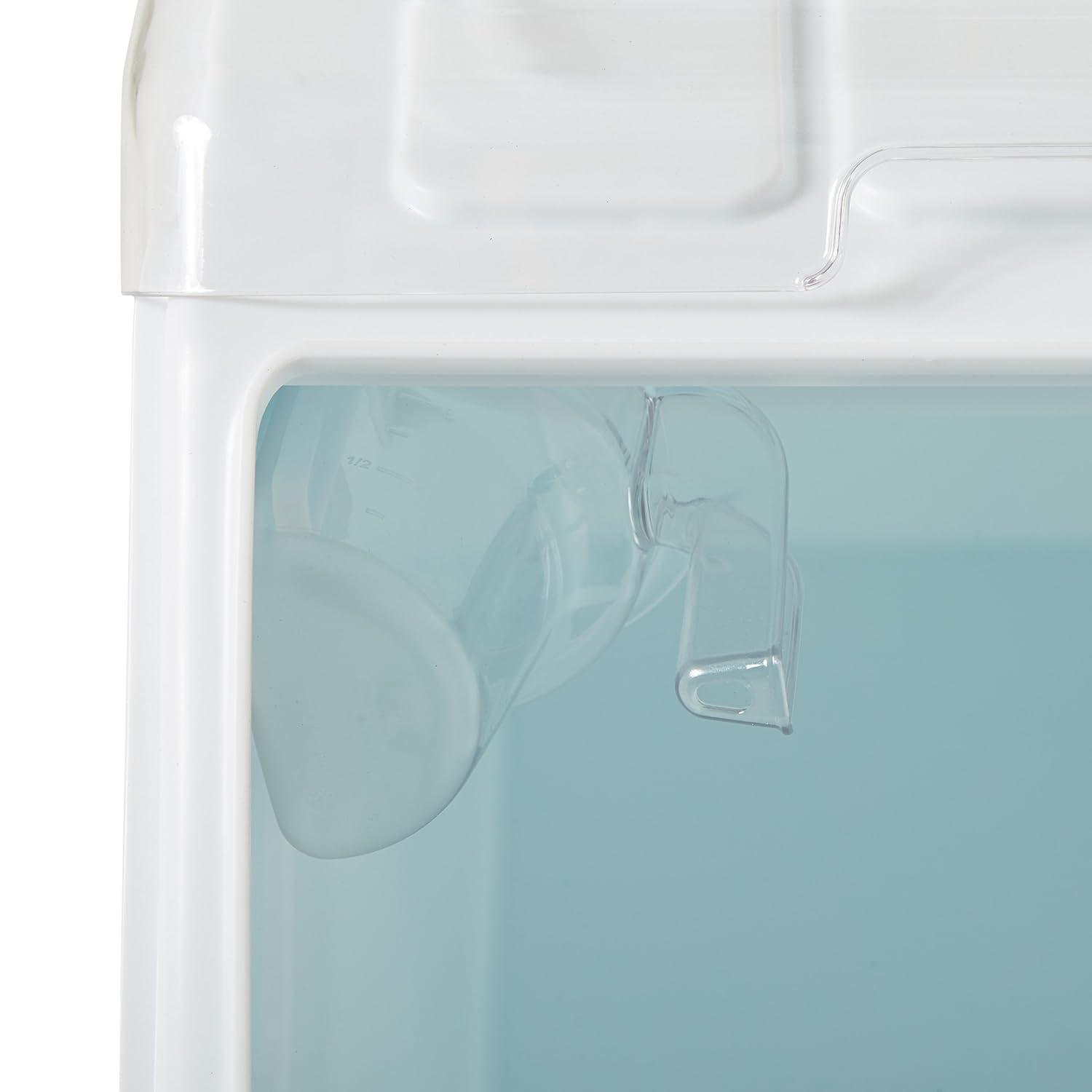 Rubbermaid FG9G5800 200 Cup Safety Storage Bin w/ 2 Cup Scoop