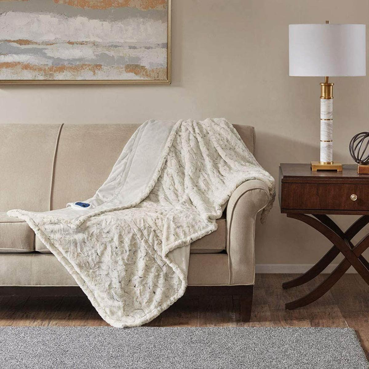Beautyrest Beautyrest Zuri Oversized Heated Faux Fur Throw