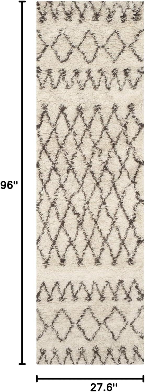 Casablanca CSB851 Hand Tufted Indoor Runner Rug - Ivory/Dark Brown - 2'3"x8' - Safavieh
