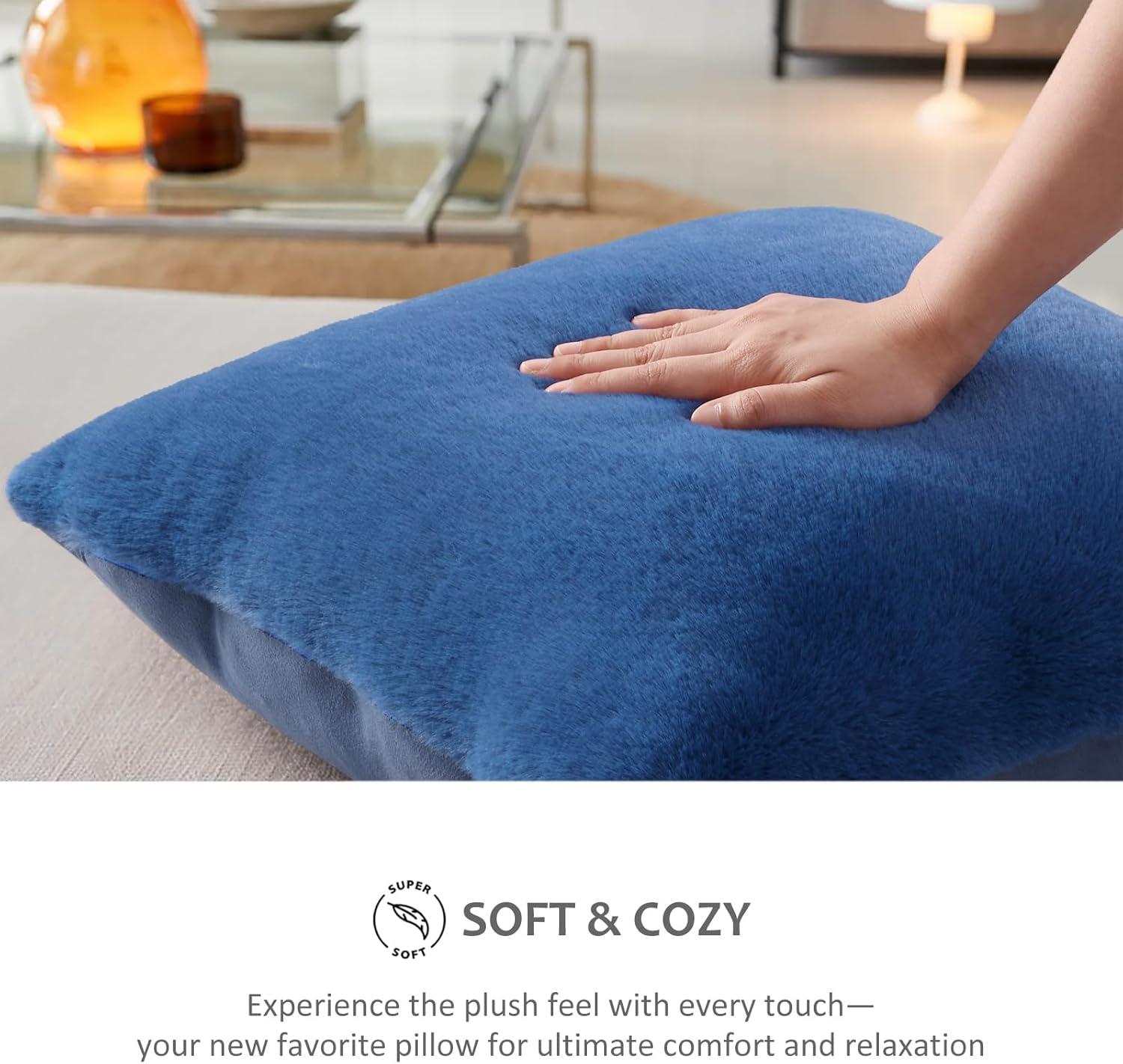 PAVILIA Set of 2 Throw Pillow Covers, Decorative Velvet Square Cushion Cases for Bed Sofa Couch Bedroom Living Room, Navy Blue/20 x 20
