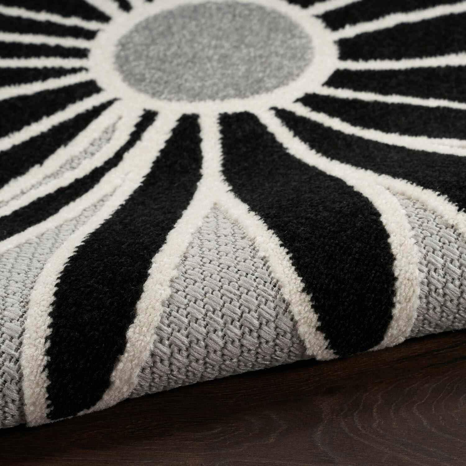 Nourison Aloha Daisy Flower Flatweave High-Low Indoor Outdoor Area Rug Black White 5'3" x 7'5"