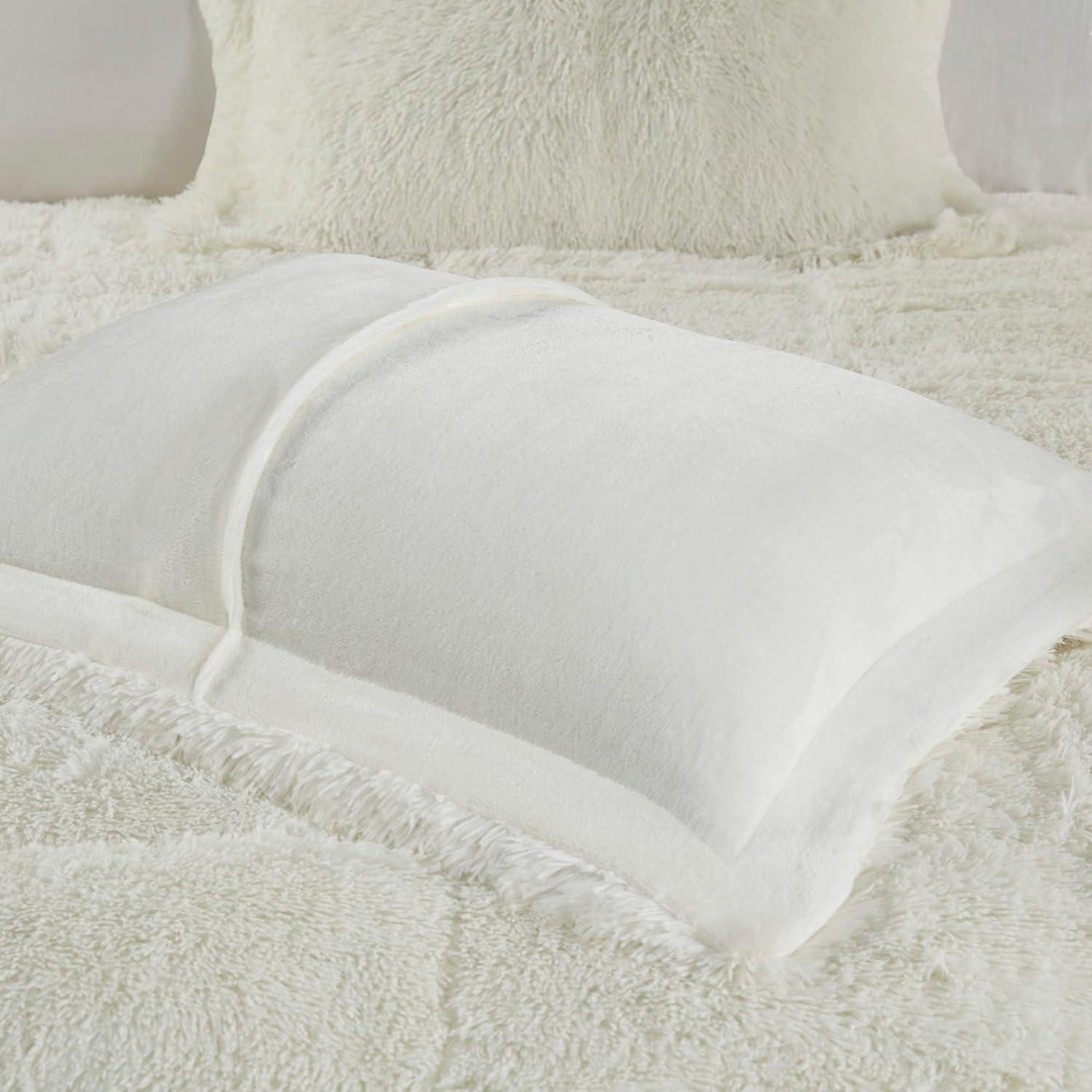 Intelligent Design Malea Shaggy Faux Fur Comforter Mini Set