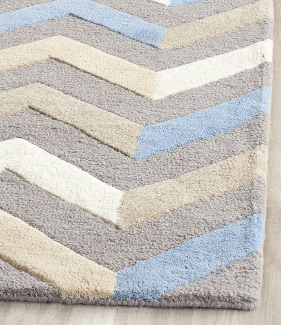 Safavieh Cambridge Hand Tufted Wool Chevron Rug