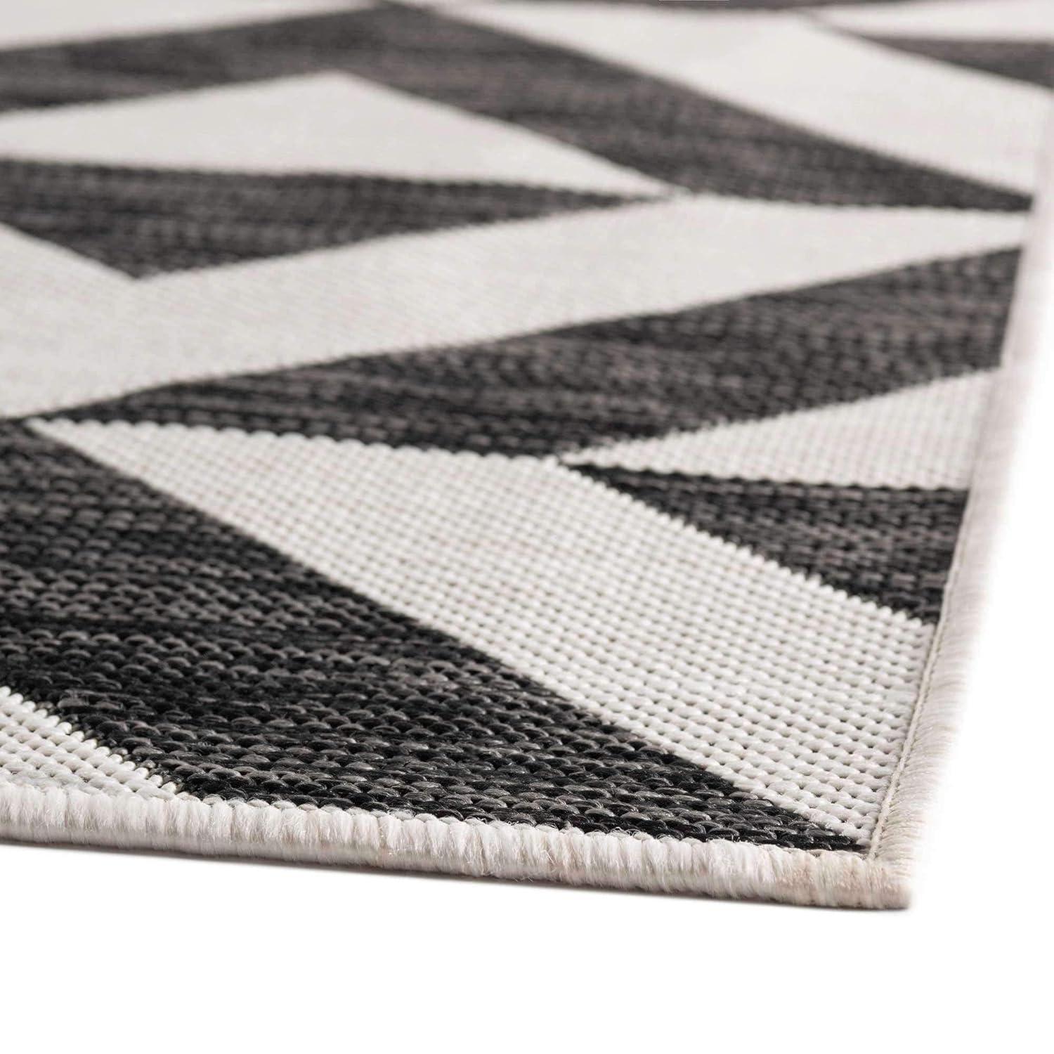 Rugs.com Jill Zarin Outdoor Collection Rug – 3' 3 x 5' 3 Charcoal Gray Flatweave Rug Perfect For Entryways, Kitchens, Breakfast Nooks, Accent Pieces