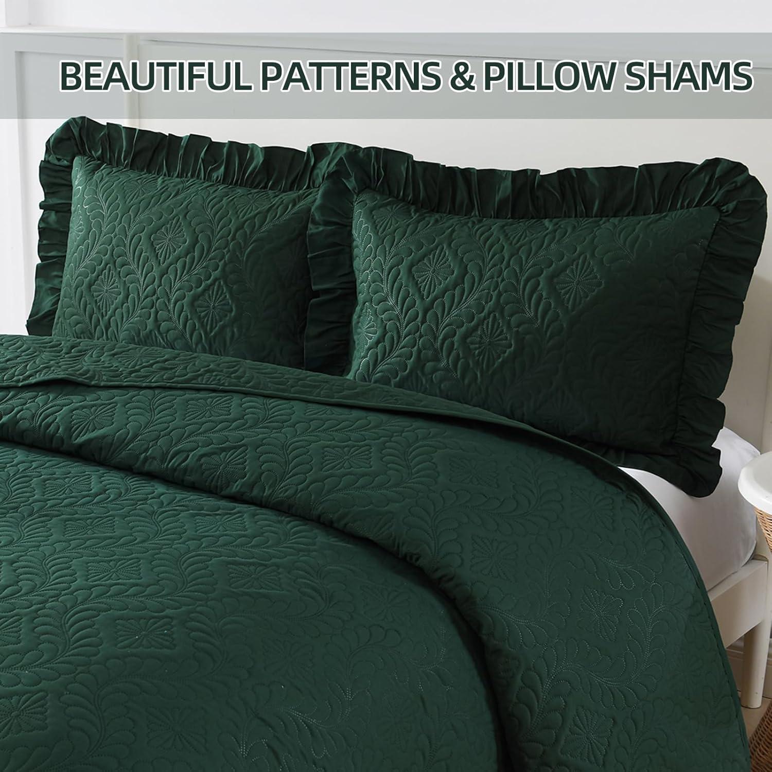 DJY Queen Quilt Set Emerald Green 3 Pieces Ruffled Bedspreads Quilt Queen Lightweight Bedspread Queen Size Bedding Coverlet for All Seasons (Includes 1 Quilt, 2 Pillow Shams)