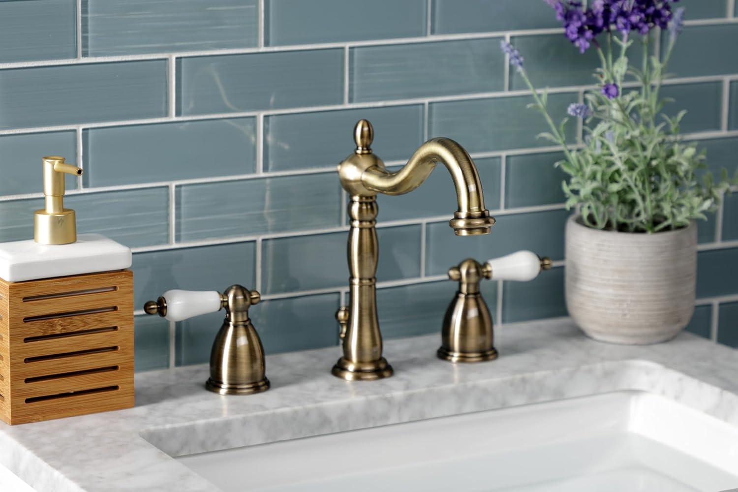 Heritage Widespread Bathroom Faucet with Drain Assembly