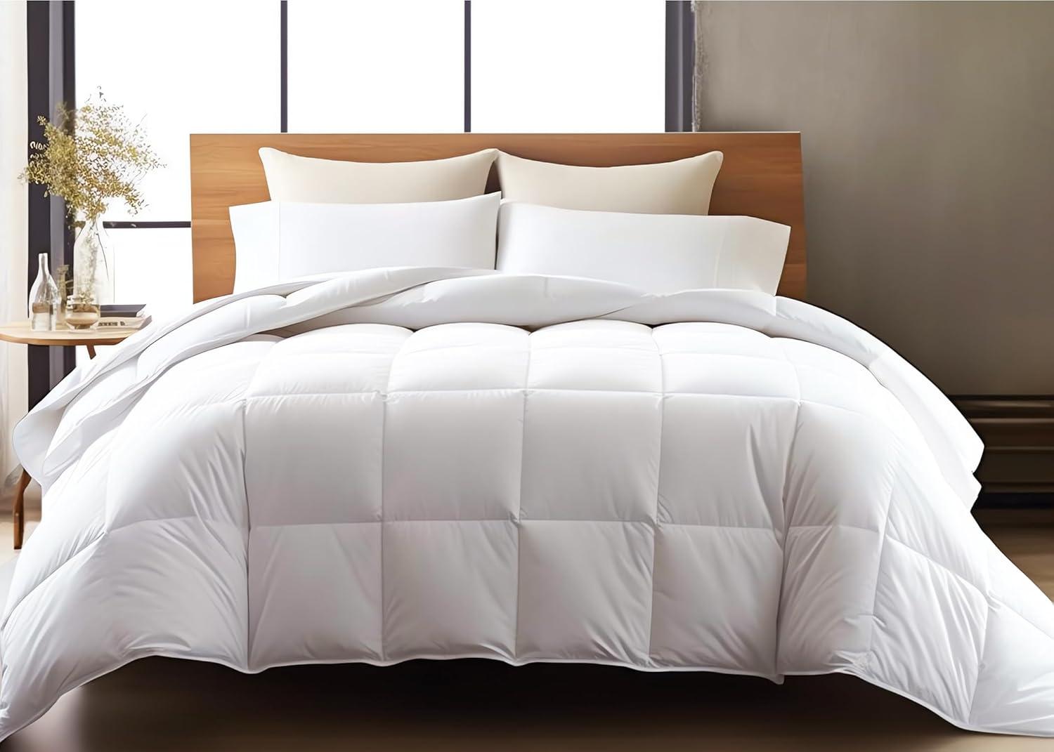 White Queen Size Microfiber All-Season Comforter